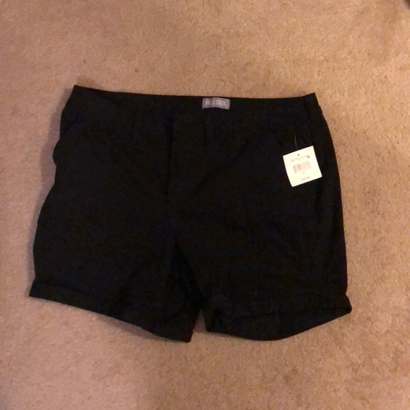 Falls Creek Pants - FALLS CREEK PLUS SIZE 20 6” INSEAM SHORTS NWT!!!